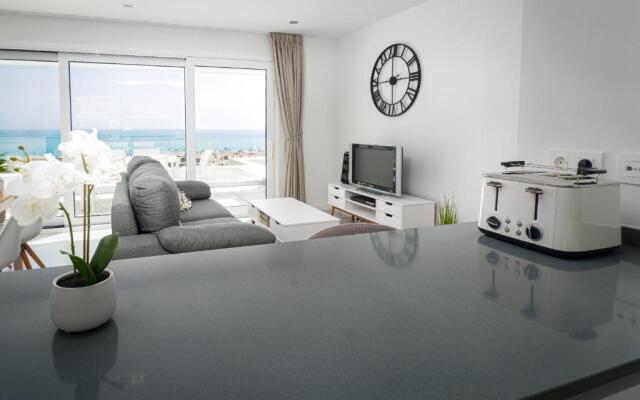 Via Celere 2326 Apartment with sea view