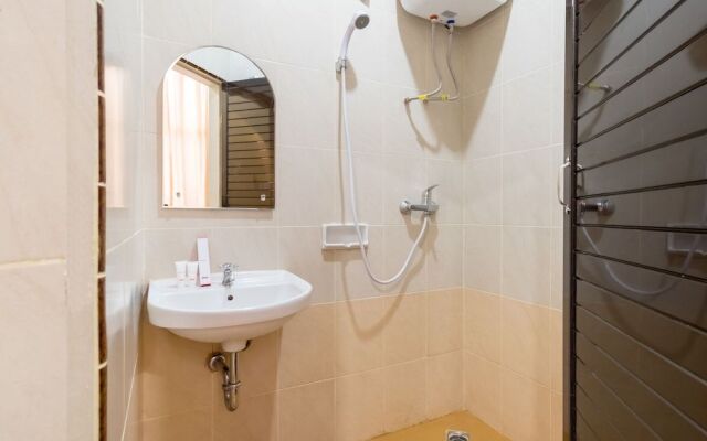 OYO 1307 Star Residence