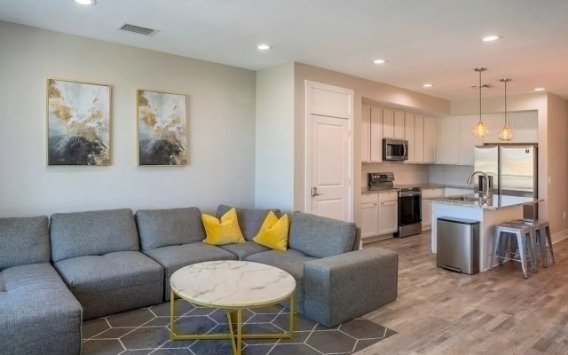 Luxury Pool Home Golf Cart