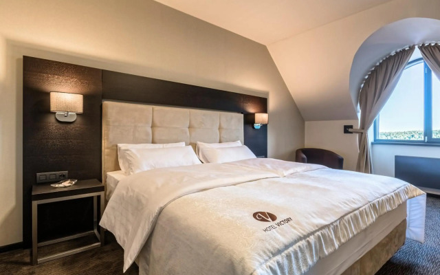 Hotel Victory