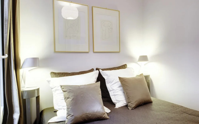 Paris Marais Central Residence