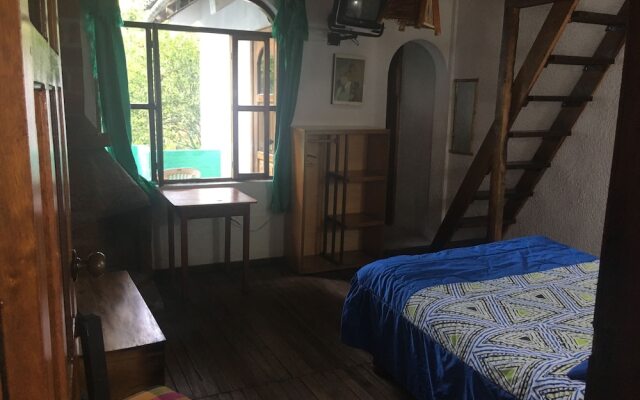 La Petite Auberge - Hostel