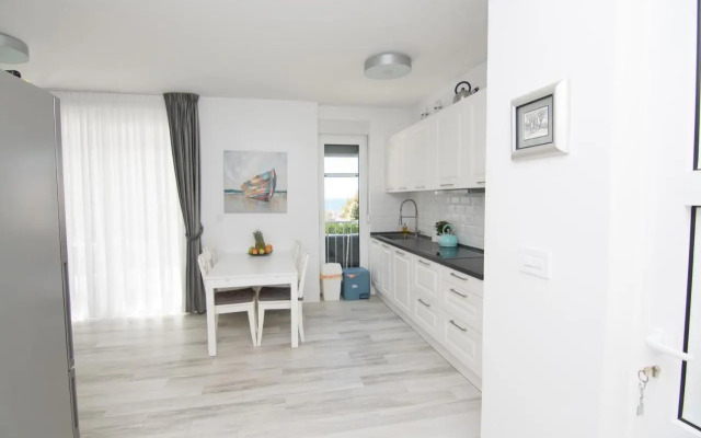 Luxury Villa Teuta with Heated Pool