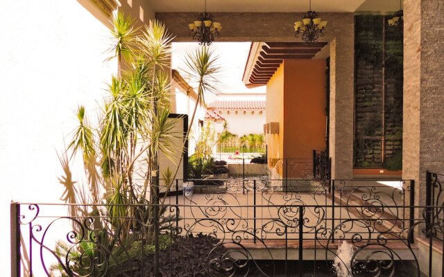 Royal Aqua Luxury Hotel & Spa