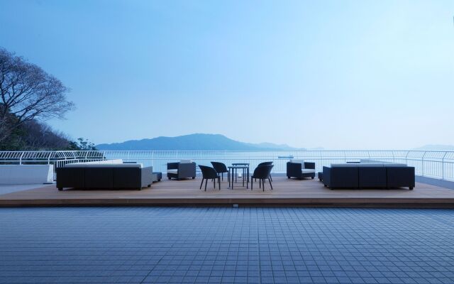 Toba Hotel International