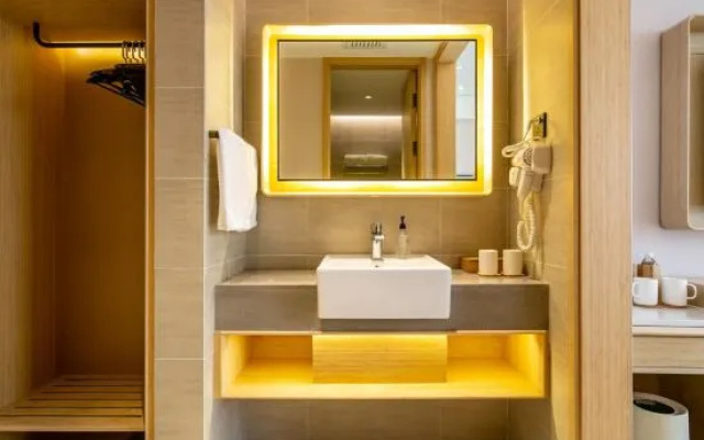 Ji Hotel (Kunming Bailong Road Science and Technol – Bathroom – Kunming