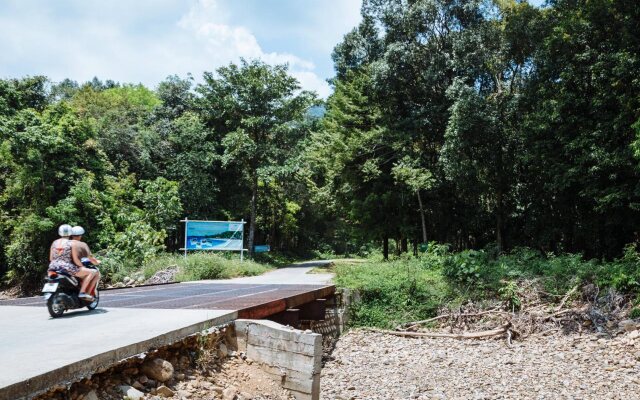 Koh Chang Boat Chalet