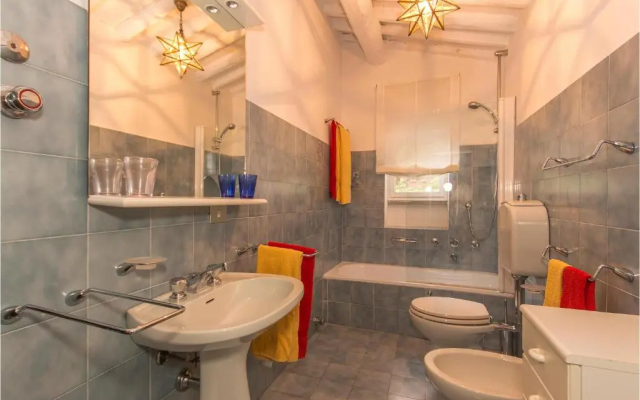 Awesome Home in San Martino in Vignale With 3 Bedrooms, Private Swimming Pool and Outdoor Swimming Pool - Hotel in 卢卡 - Photo 5