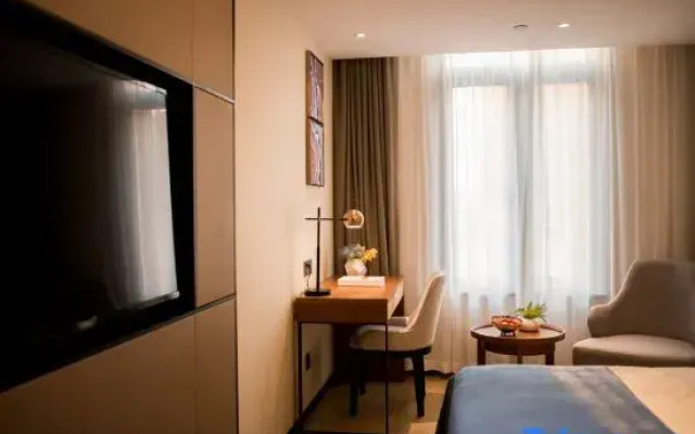 Yunfei Hotel