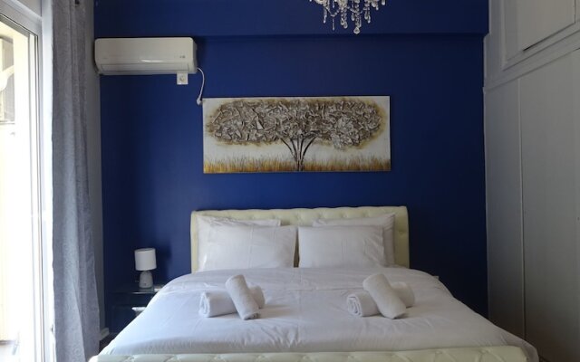 City life apartment in Athens heart