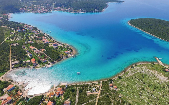 Stunning Home in Loviste With Wifi and 3 Bedrooms