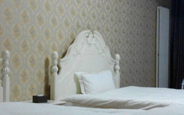 Zhenzhou Lantian Business Hotel