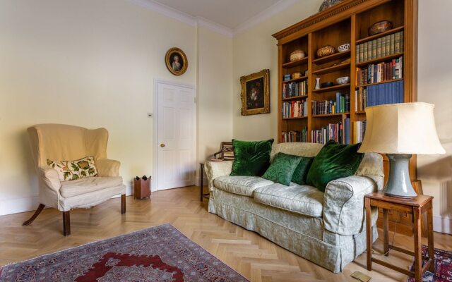 Stylish Flat Close To Victoria Station