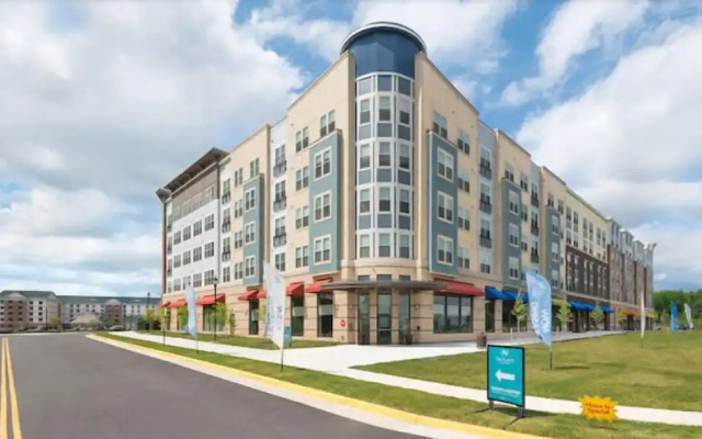 National at Woodbridge