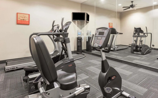 Metro Chandler Extended Stay