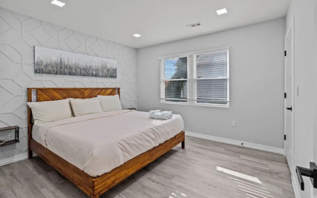 Charlotte Retreat Luxury 4BR Heaven