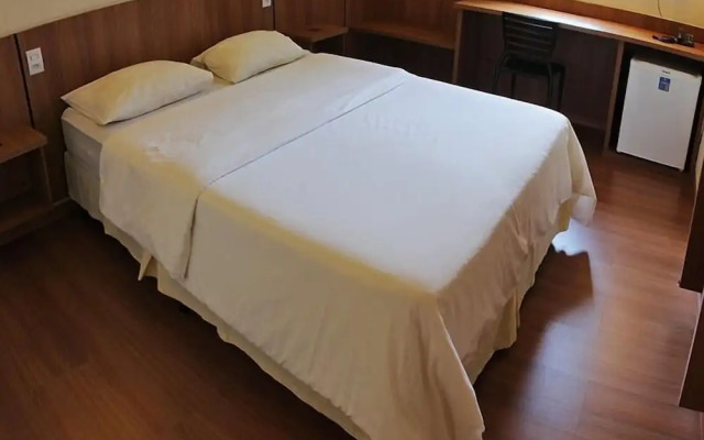 Bernal Hotel Econômico