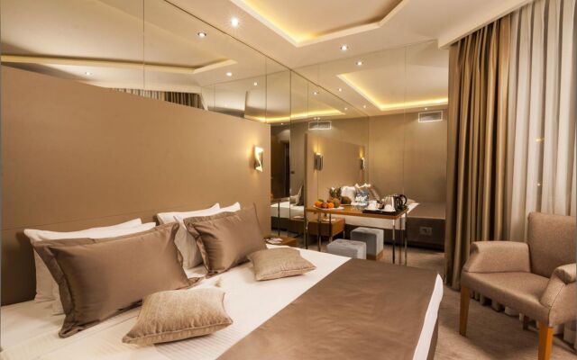 Majura Hotel