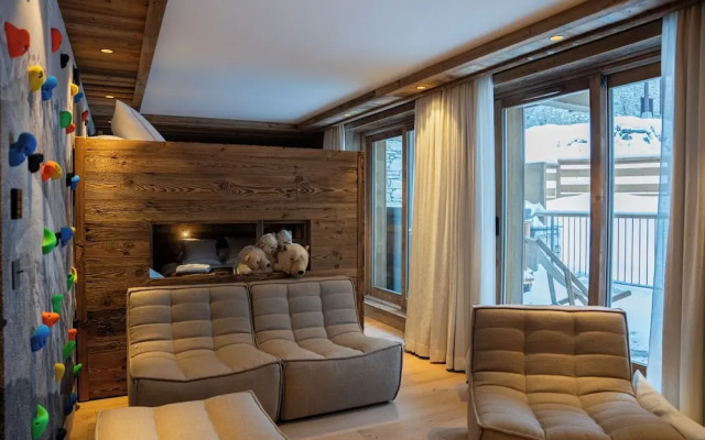 Silverstone by Alpine Resorts