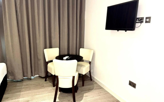 Axiom Park Hotel