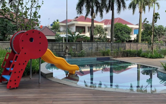 Nice And Homey 1Br Apartment At Southgate Residence