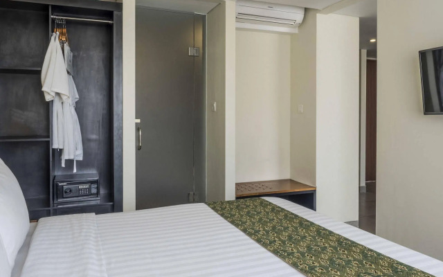 Hotel Dafam Savvoya Seminyak