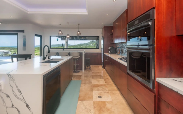 Pristine Bay 1005- Villa Loce 4 Bedroom Home