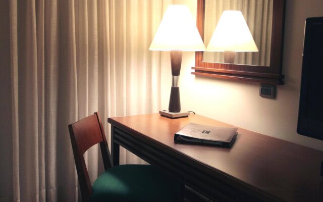Embassy Suites By Hilton Valencia-Downtown