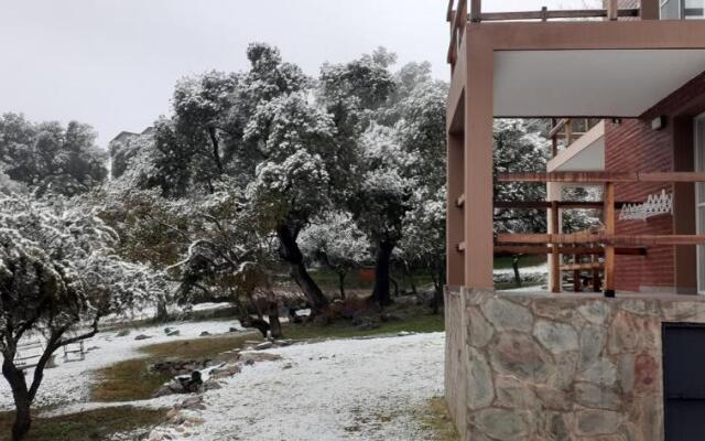 Costa Com Departamentos de Montaña