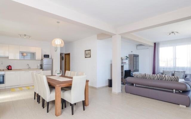 Awesome Home in Prigradica With Wifi and 3 Bedrooms