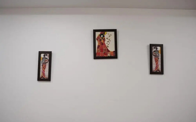 Manish Suites & Service Apartments