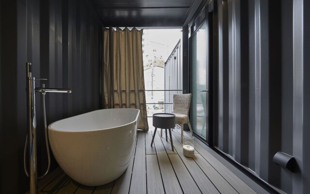 Gallery Hotel DISTORTION 9