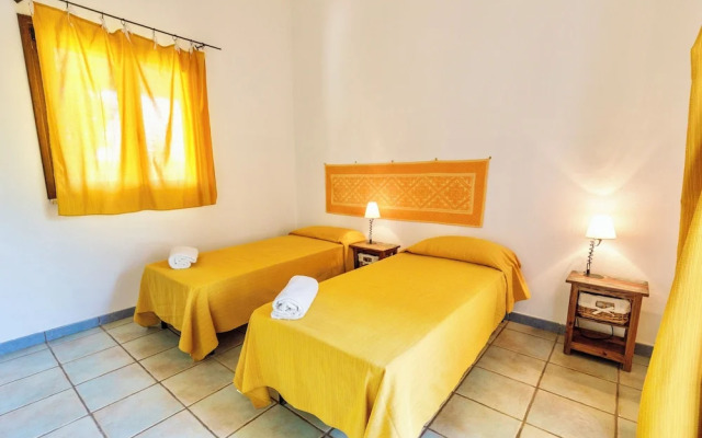 B & B with swimming-pool in Badesi