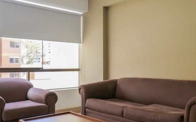 w Spacious 1BR w AC in Miraflores