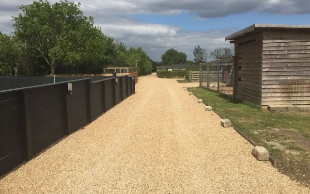 Willow Court Farm