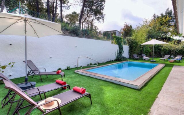 House Paradis Lloret de Mar