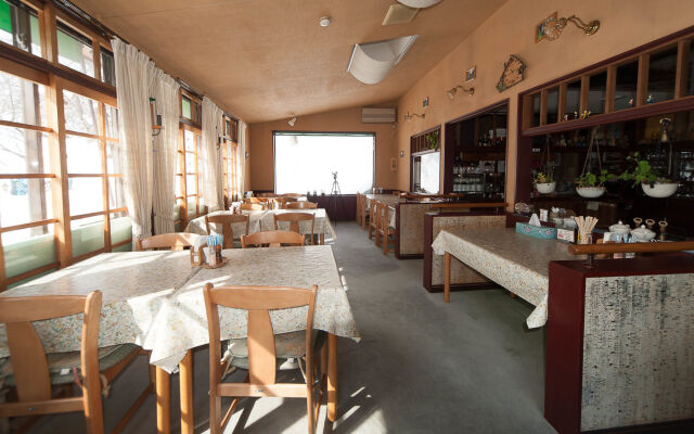 Country Inn Canadian House