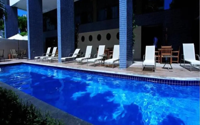 Bristol Recife Suites & Convention