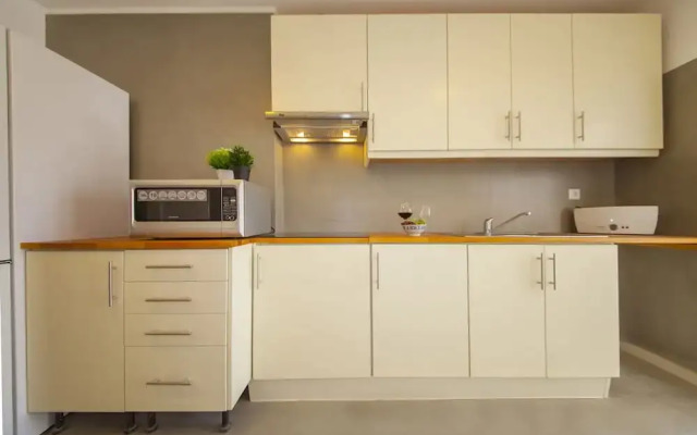 A30 - Tamar Ground- Floor Flat by DreamAlgarve