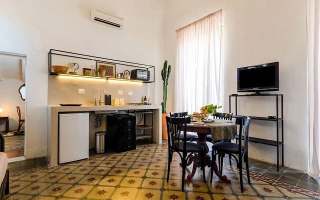 Charming Apartment in Catania Near Castle Ursino
