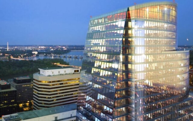 BOQ Lodging Apartments In Rosslyn