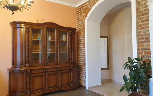 Apartamenti u Sheval'є.