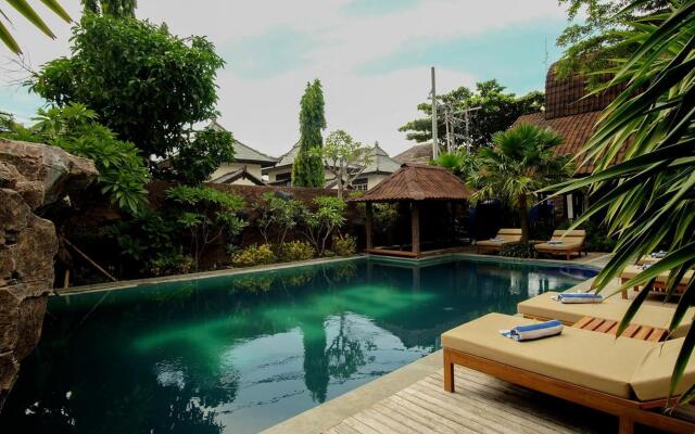 Gili Sands Hotel & Bar