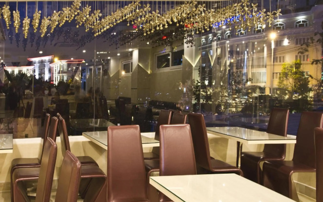 New Sun Hotel