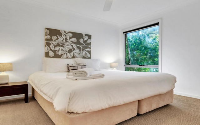 Sunshine Beach House-25 Metre Walk To The Beach