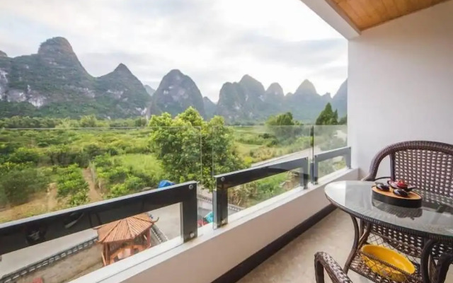 QuietYard YangshuoRiverside HolidayHotel