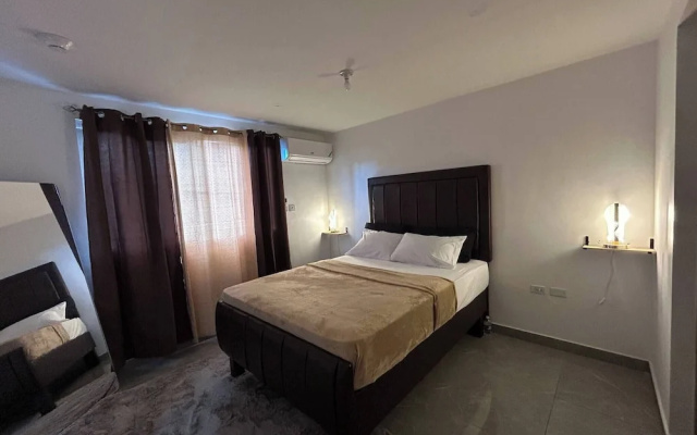 Modern Luxury Condo With Pool Access in Kingston, Jamaica