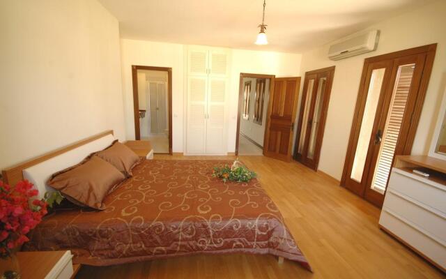 Important Group Villas Gumbet