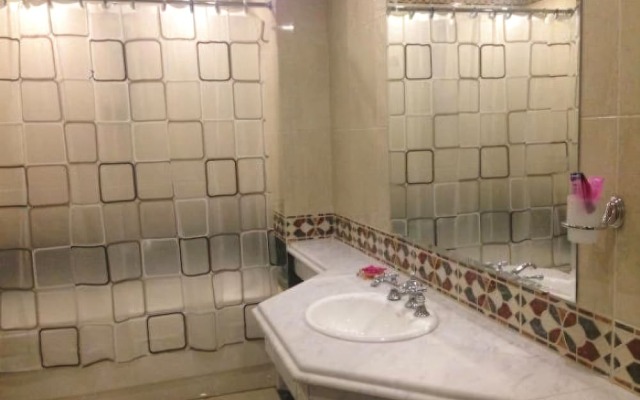 Galaxy Royal Suites Hotel
