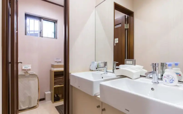 Guest House Na-No-Hana - Hostel Caters To Women